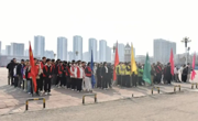 滨职学子学雷锋 志愿行动正当时