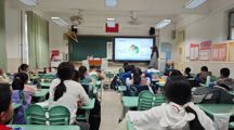 数字创意学院我院与新港第一小学联合开展“实验探索，快乐成长”研学活动